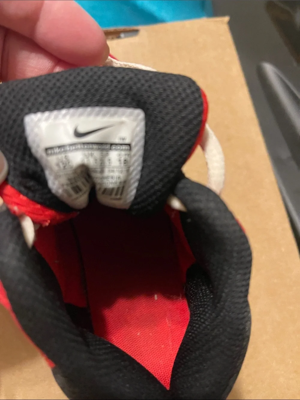 Nike Kids Red and Black Low-Top Sneakers